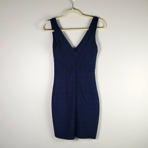 GUESS Navy Blue  V-Neck Mini  Bodycon Dress Size 0 - Picture 3 of 5